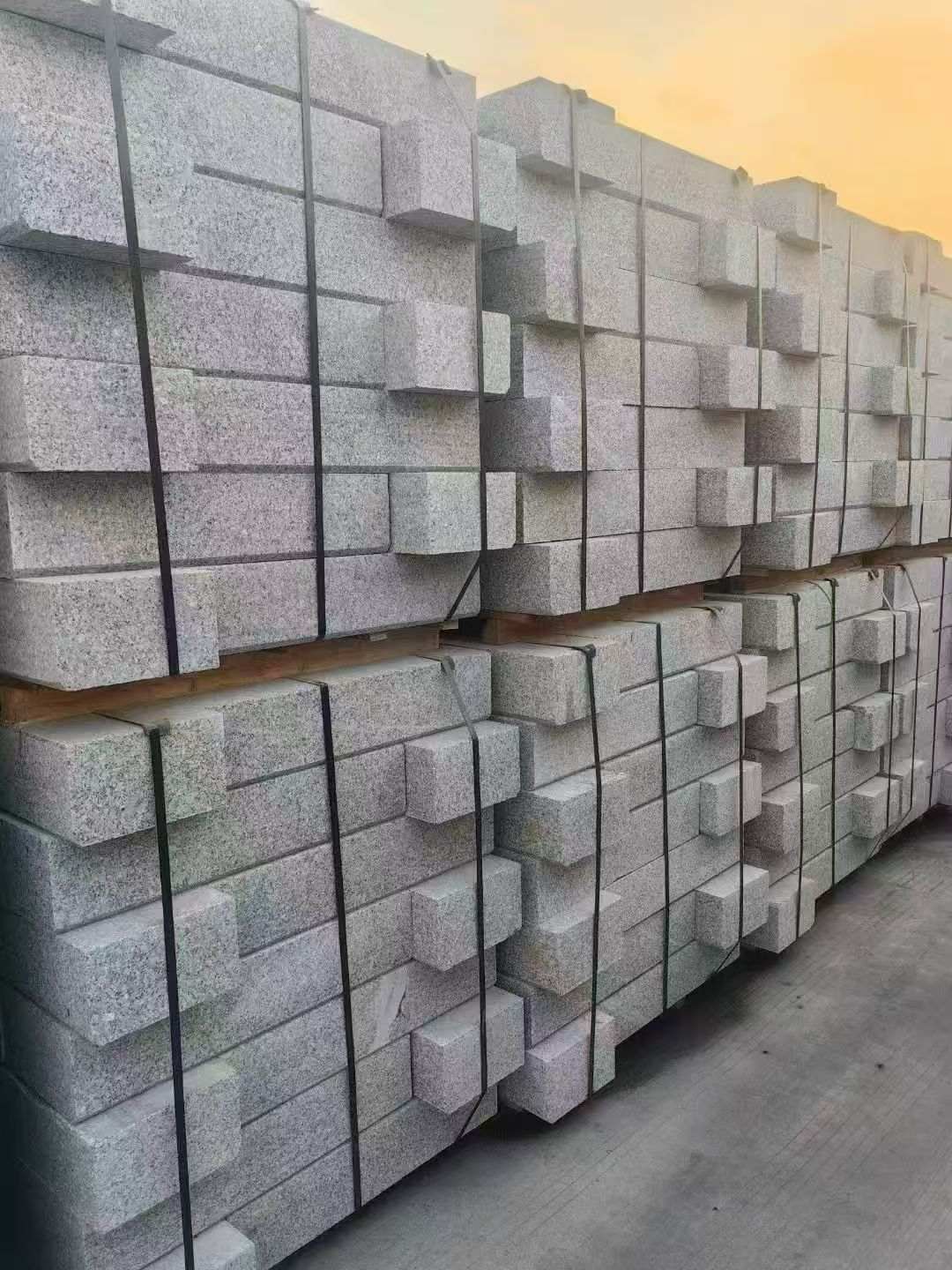 阳泉 芝麻白路沿石