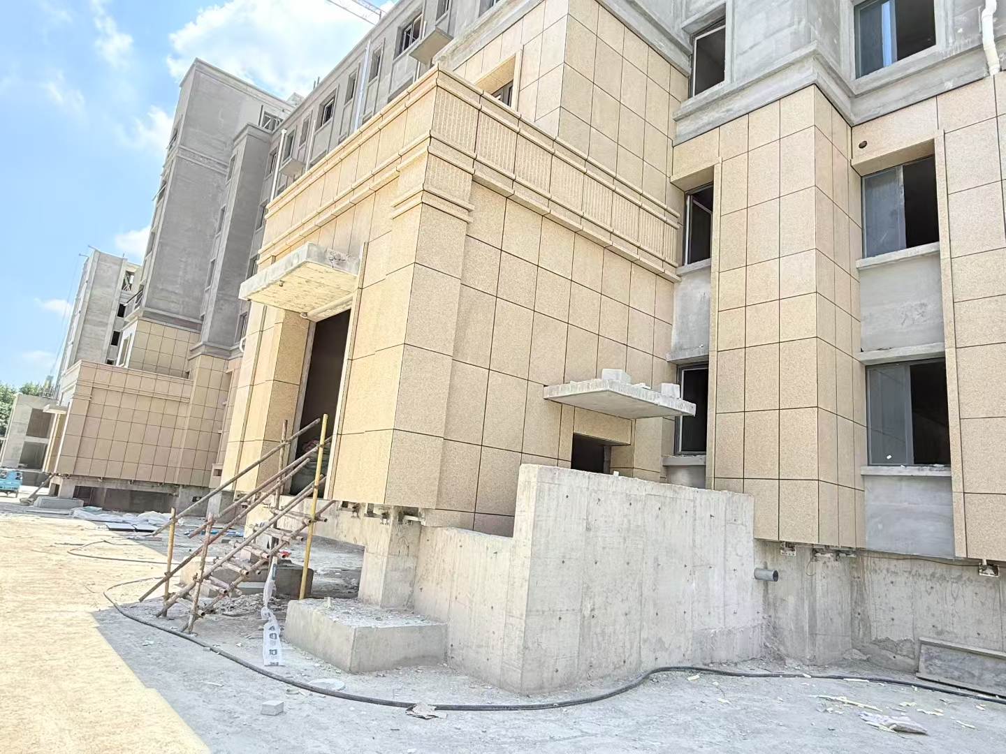 阳泉 黄金麻干挂，工地实拍