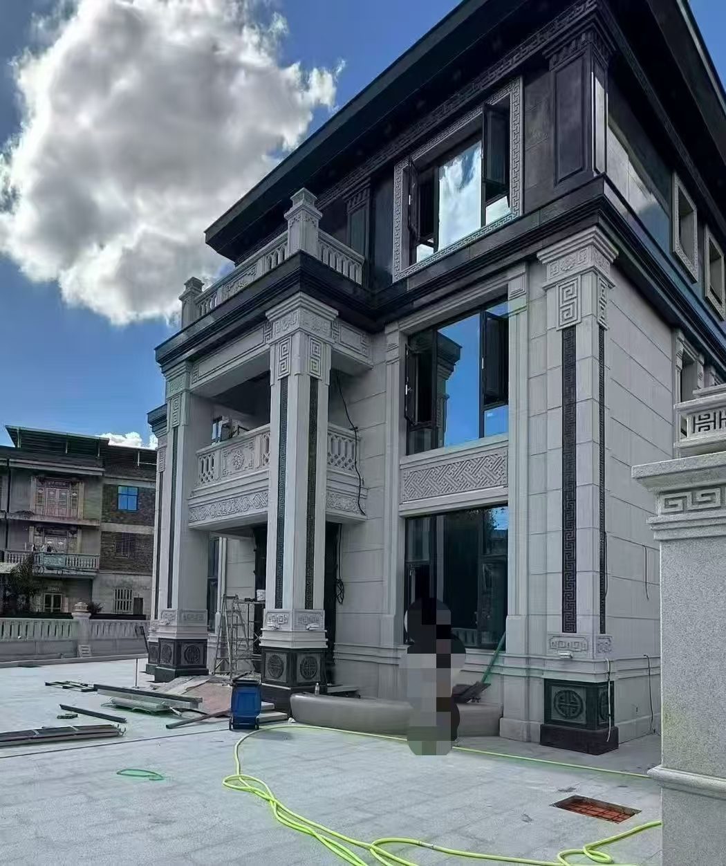 阳泉 别墅干挂，芝麻白与芝麻黑完美配合